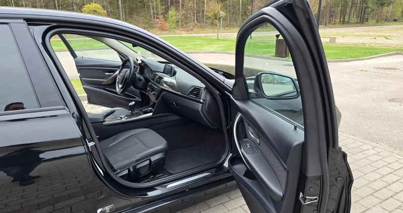 BMW Seria 3 cena 37900 przebieg: 240000, rok produkcji 2013 z Hajnówka małe 172